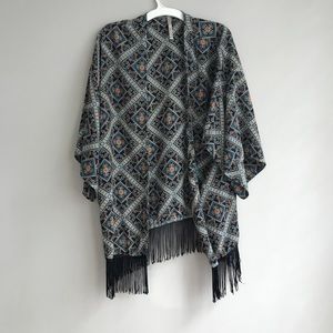 Short Kimono with fringe
